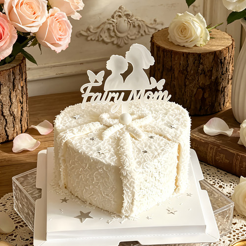 感恩母亲节心形蛋糕装饰