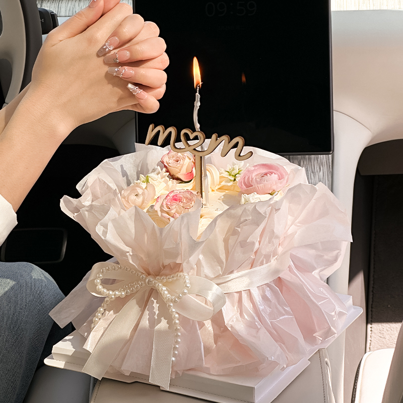 雪梨纸花束围边木质mom蛋糕