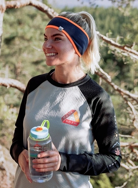 英伦户外山系PSG 女款 圆领印花斜插肩拼接保暖上衣 D417