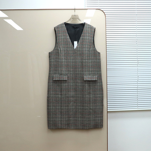 B758 羊毛混纺V领格纹连衣裙 国货精品 女款