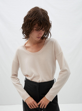 西班牙轻奢AD 女款  100羊毛U领落肩长袖针织衫 C305