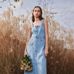 澳洲轻奢C0UNTRY 女款 蓝色洗水前排扣背带牛仔连衣裙 A295