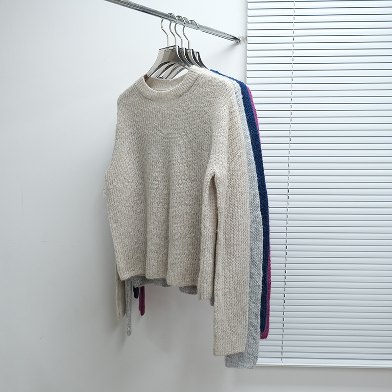 美系蕉国BR 女款 轻盈马海毛混纺圆领针织衫 版衫 7834