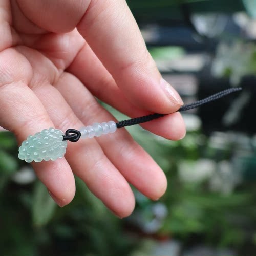缅甸天然A货翡翠晴水底葡萄手机挂 多子多福玉葡萄车挂包挂包A饰
