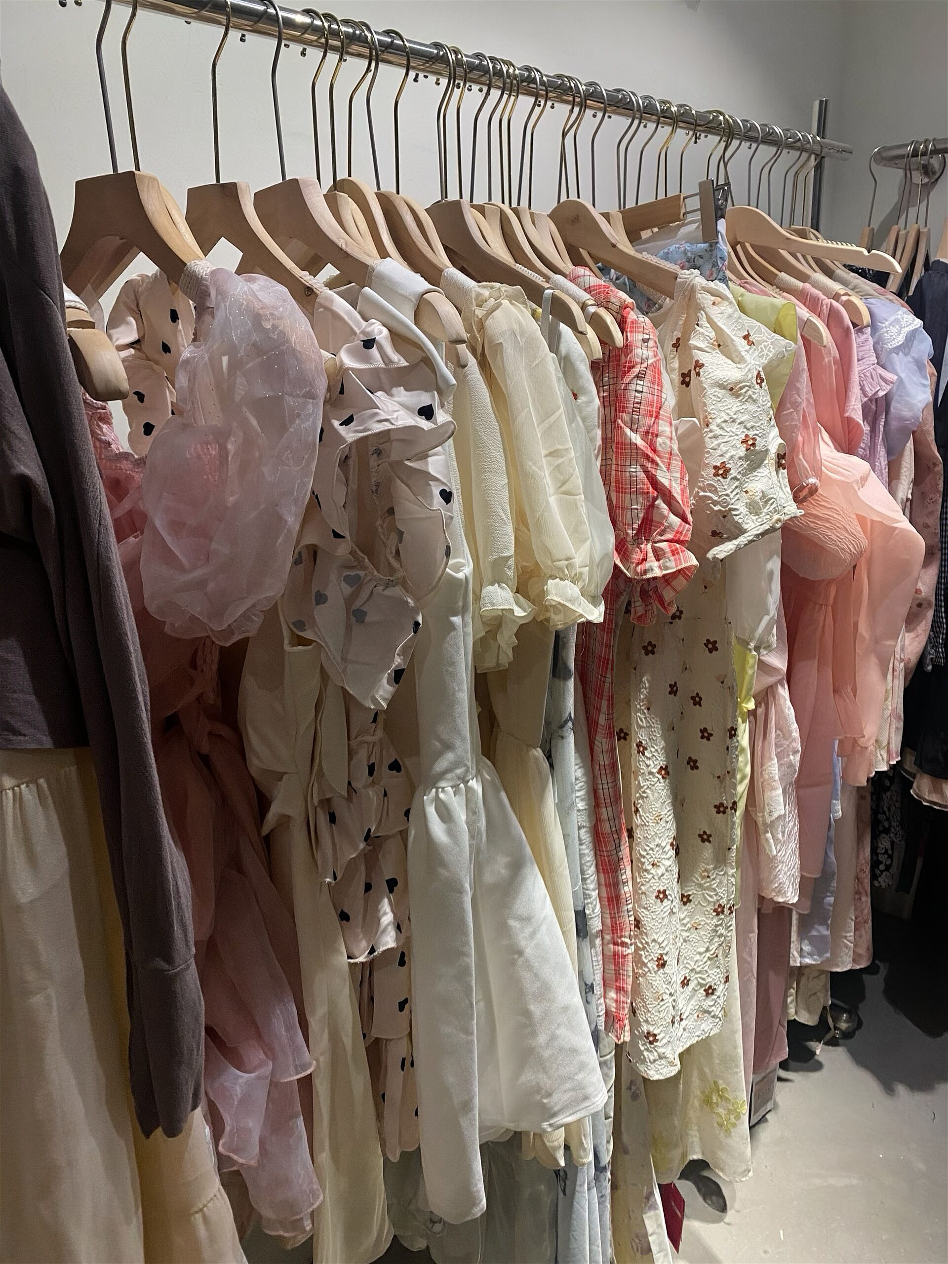 春夏季盲盒连衣裙裤子上衣随机发服装展示架