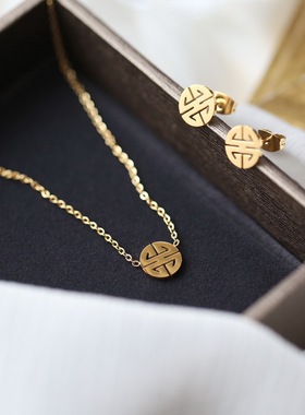 18K金色小福牌项链锁骨链气质网红简约毛衣链女不掉色母亲节