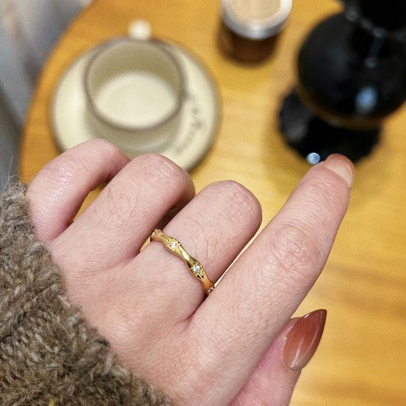 【可戴洗澡】高级感金色波浪微镶锆石星星戒指女指环食指轻奢小众