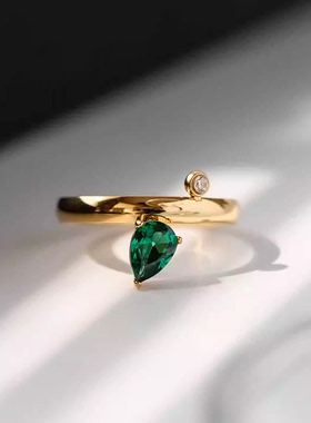 复古高级感绿色水滴锆石戒指