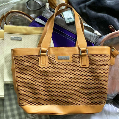 头层手提单肩斜跨女生休闲斜跨包