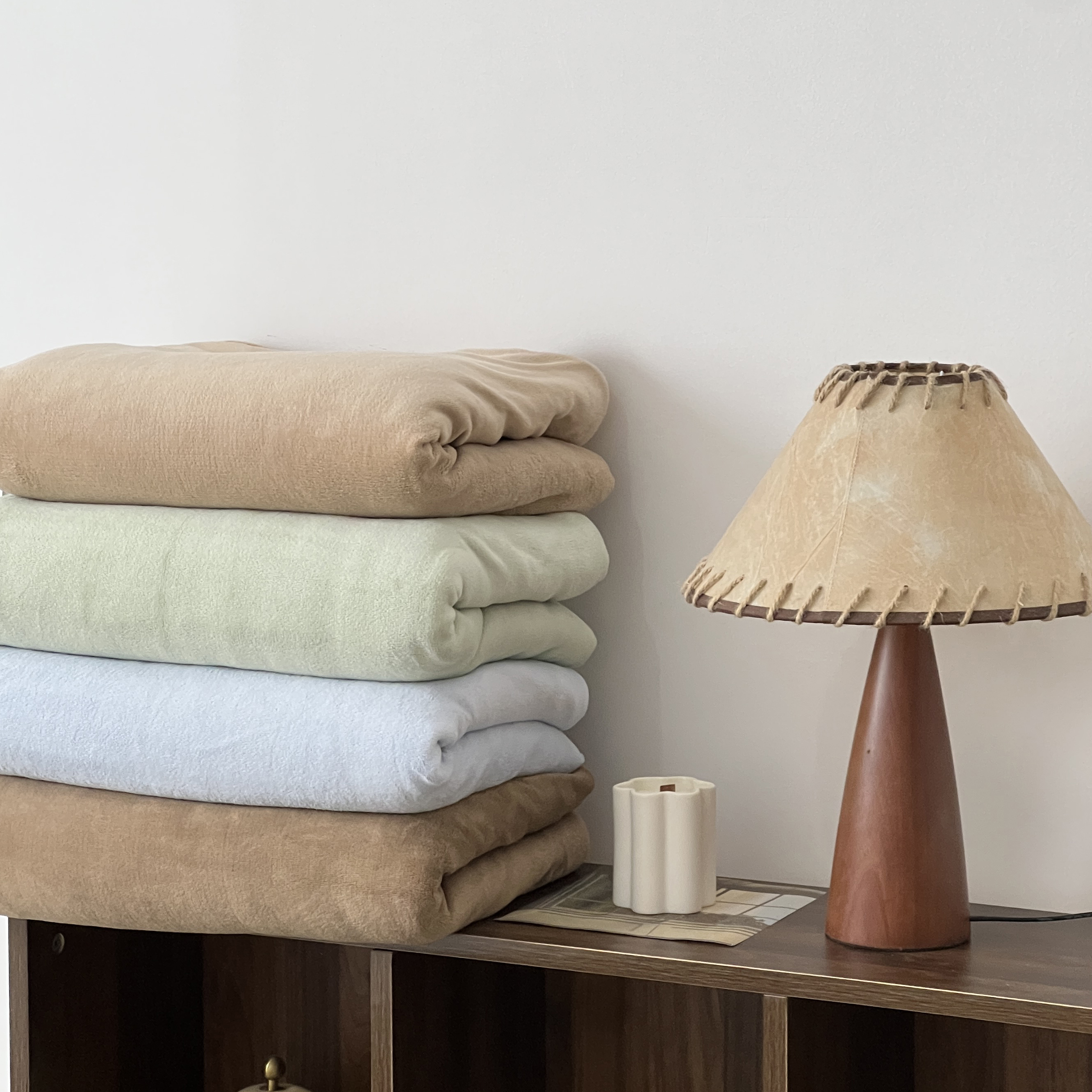 牛奶绒成人蓄热保暖无静电