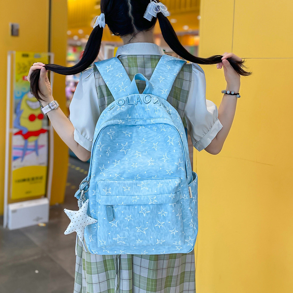 星星女学生大容量轻便双肩包