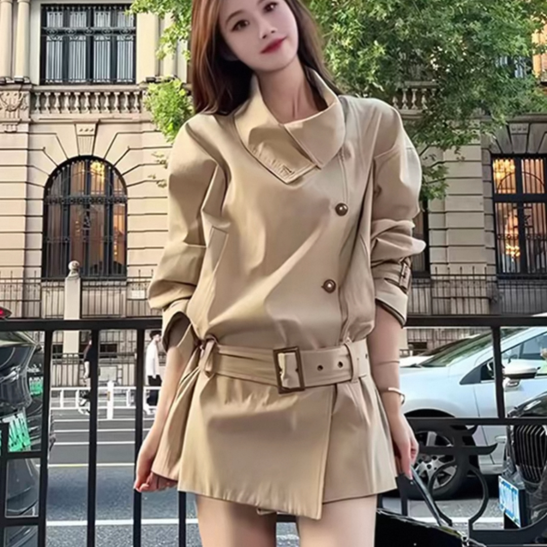 卡其色短款立领风衣外套女2026春秋新款设计感慵懒风收腰显瘦大衣