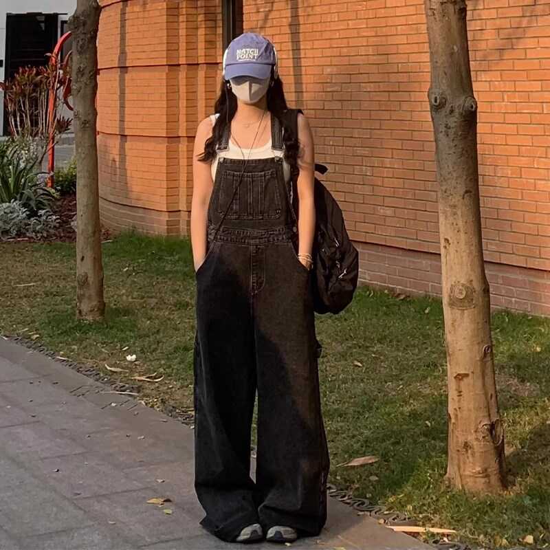 300斤大码女装加肥加大工装背带裤女胖mm黑色裤子显瘦牛仔连体裤