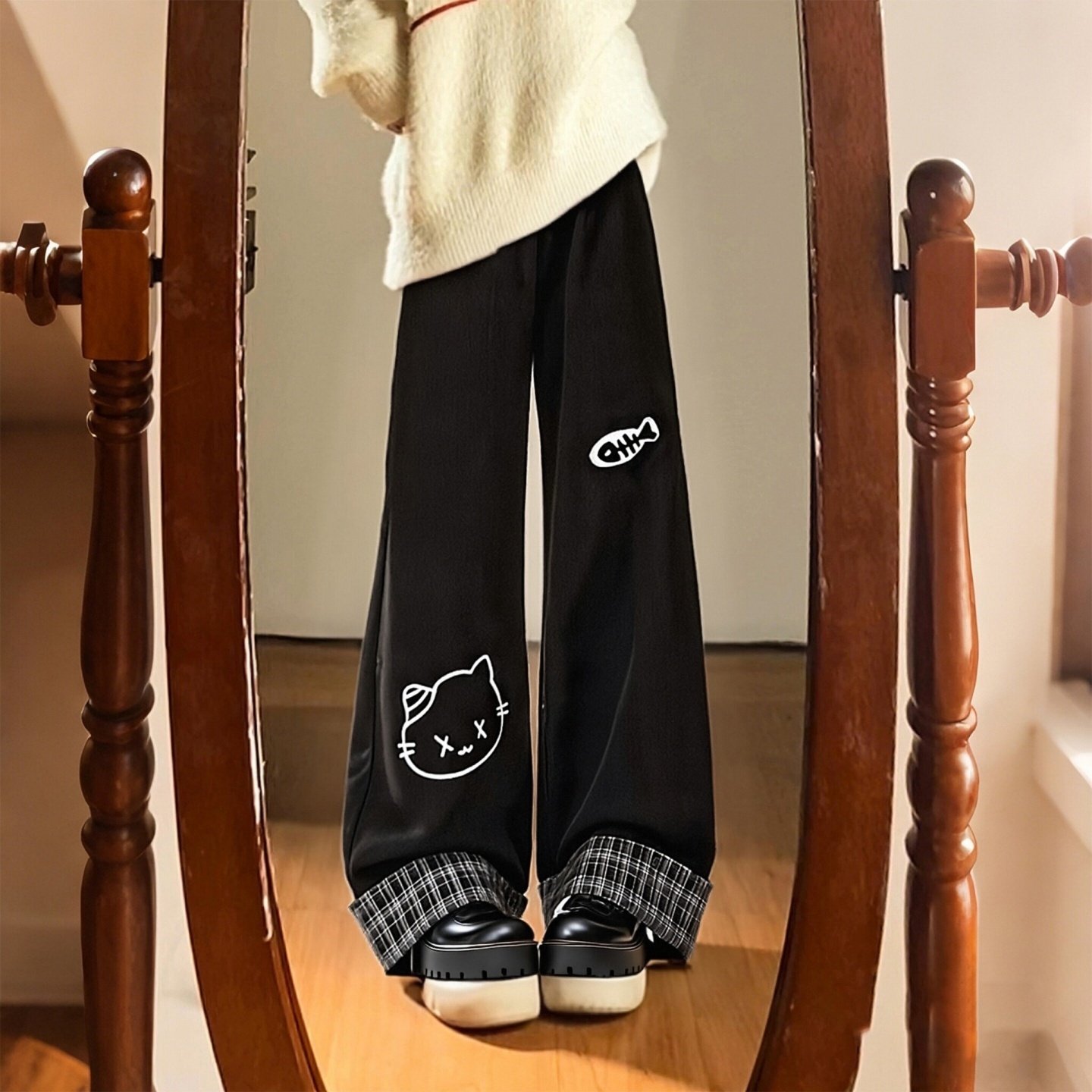 大码女装胖mm加肥加大卡通风设计感卫裤女高腰显瘦百搭休闲阔腿裤,女装/女士精品,大码裤装,淘宝优惠券,粉丝福利购,淘宝优惠卷