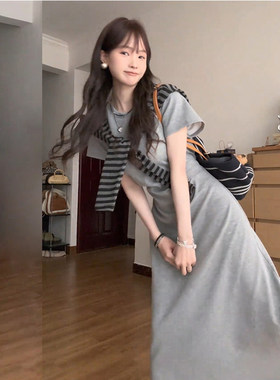 韩版设计感灰色披肩短袖连衣裙女2025夏季法式显瘦收腰a字T恤长裙