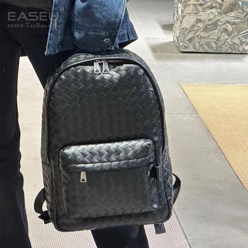 易游双肩包潮流百搭通勤背包胎牛皮手工编织男女通用手提包女包