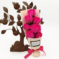 Красная прозрачная подарочная коробка