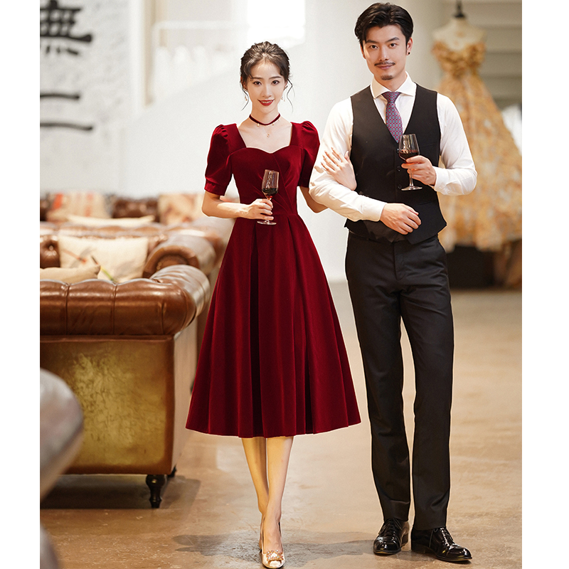  Burgundy, long, with short sleeve, mid-length+XL -Note: Please consult the customer service first   + $0.31 