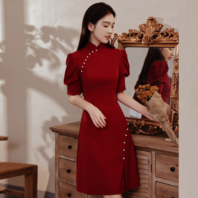 旗袍敬酒服新娘2021新款酒红色订婚连衣裙冬季结婚中式立领回门服