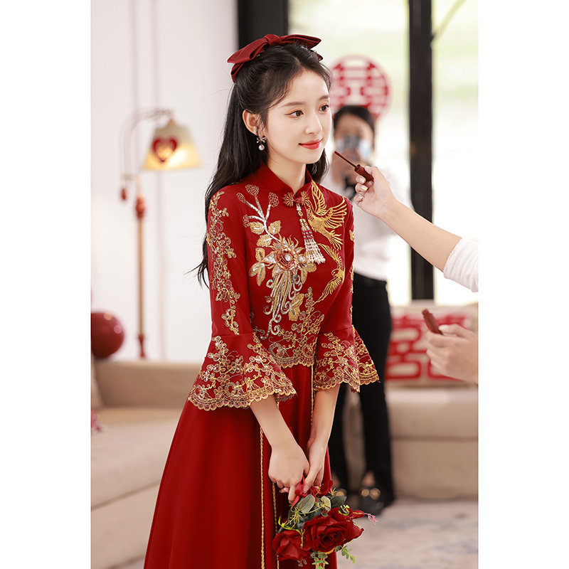 中式敬酒服新娘2023酒红色夏季简约秀禾服改良旗袍出阁宴订婚礼服