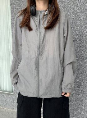 道木熙灰色冰丝防晒衣男女同款夏季轻薄款冲锋衣连帽外套防紫外线
