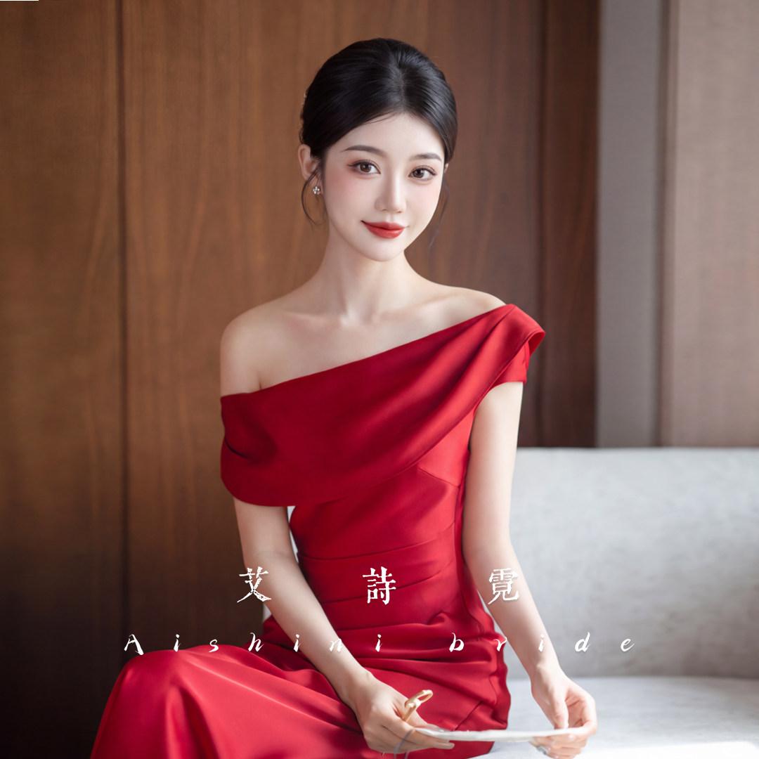 艾诗霓新娘敬酒服订婚小礼服2026年新款高级感晨袍小个子红连衣裙