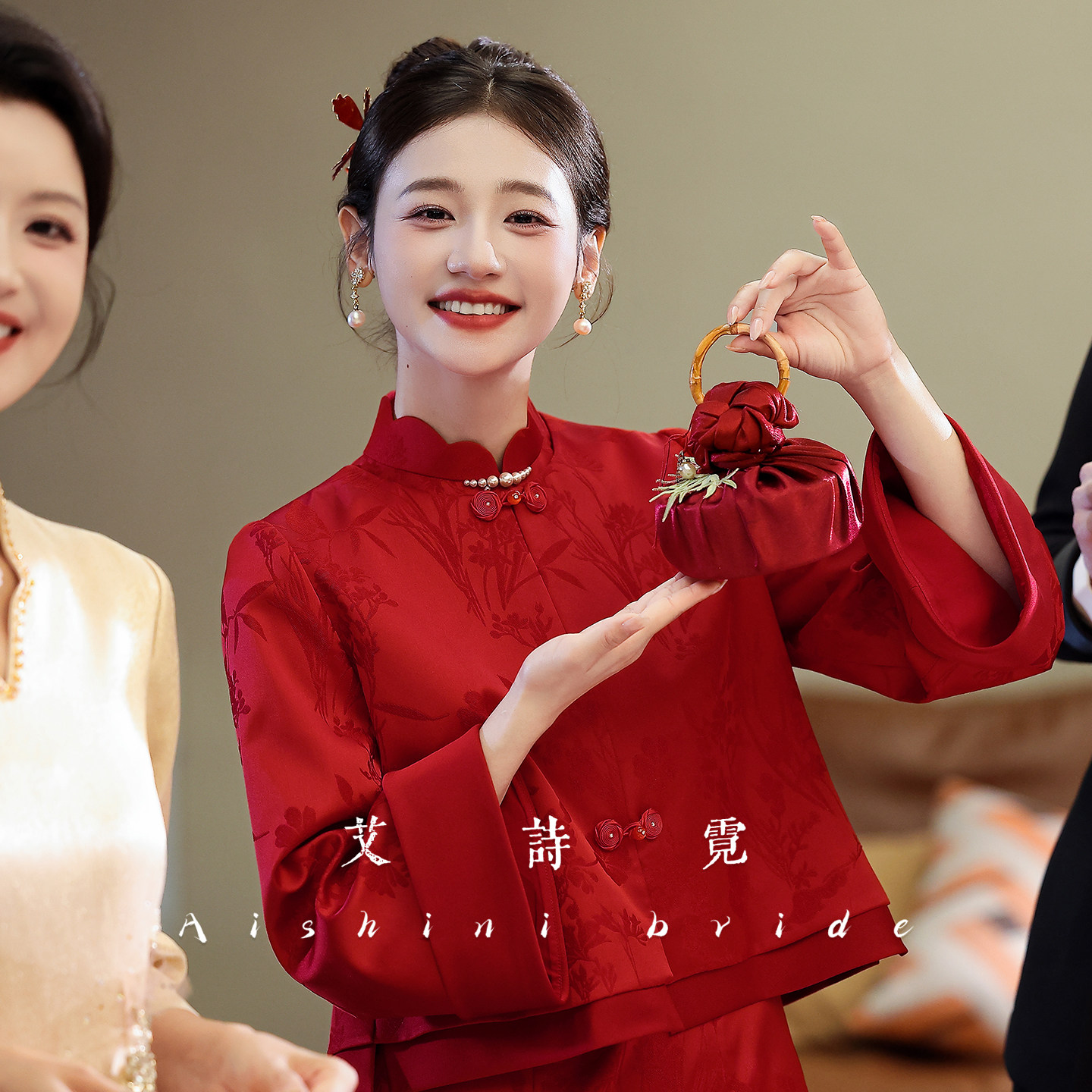 艾诗霓《棠喜》敬酒服旗袍新中式订婚礼服长袖套装新娘红色高端裙