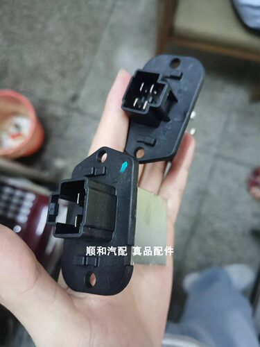 江铃驭胜域虎5车鼓风机电阻调速