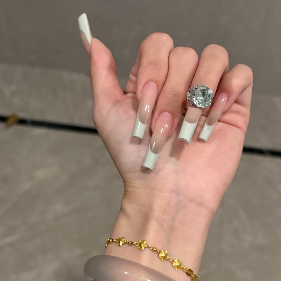 金金酱奶油兔兔薄荷奶绿东洲堆钻法式美甲穿戴甲,彩妆/香水/美妆工具,穿戴甲/甲片,淘宝优惠券,粉丝福利购,淘宝优惠卷