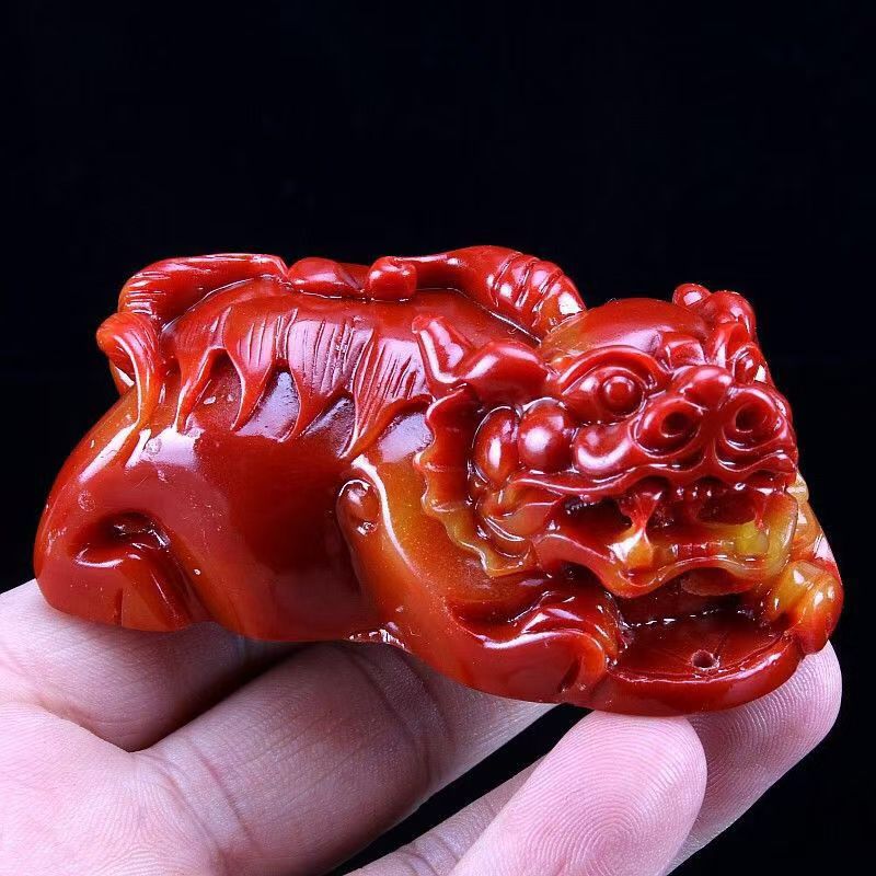 红貔貅手把件男士保平安图片