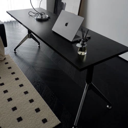 包豪斯中古风餐桌简约伊姆斯桌子