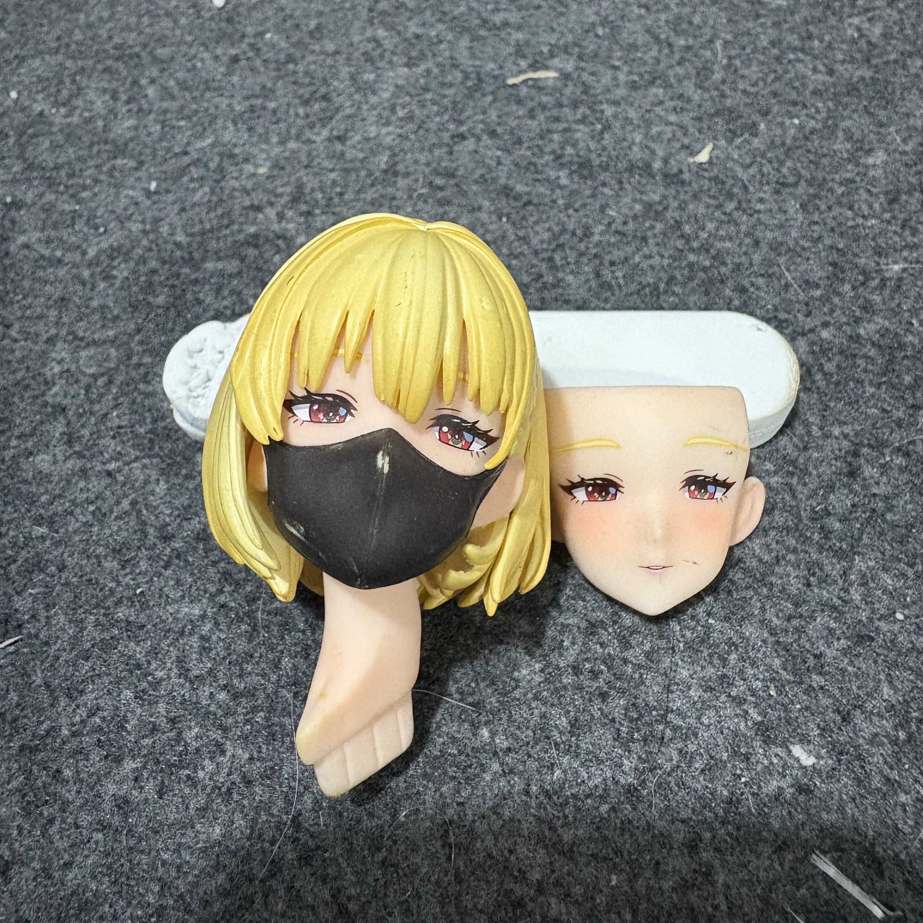 6.99元1个国版手办散货肉感少女系列女上司1/6头雕可换脸废件