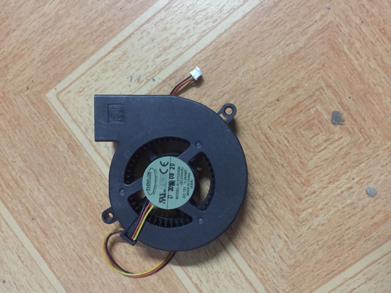 EVERFLOW  R127020SM 12V 0.26A 投影仪器 散热风扇