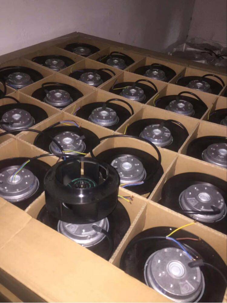 R2E250-AQ05-12 R2E250-AW52-09 230V 130/180W 原装ebmpapst风机