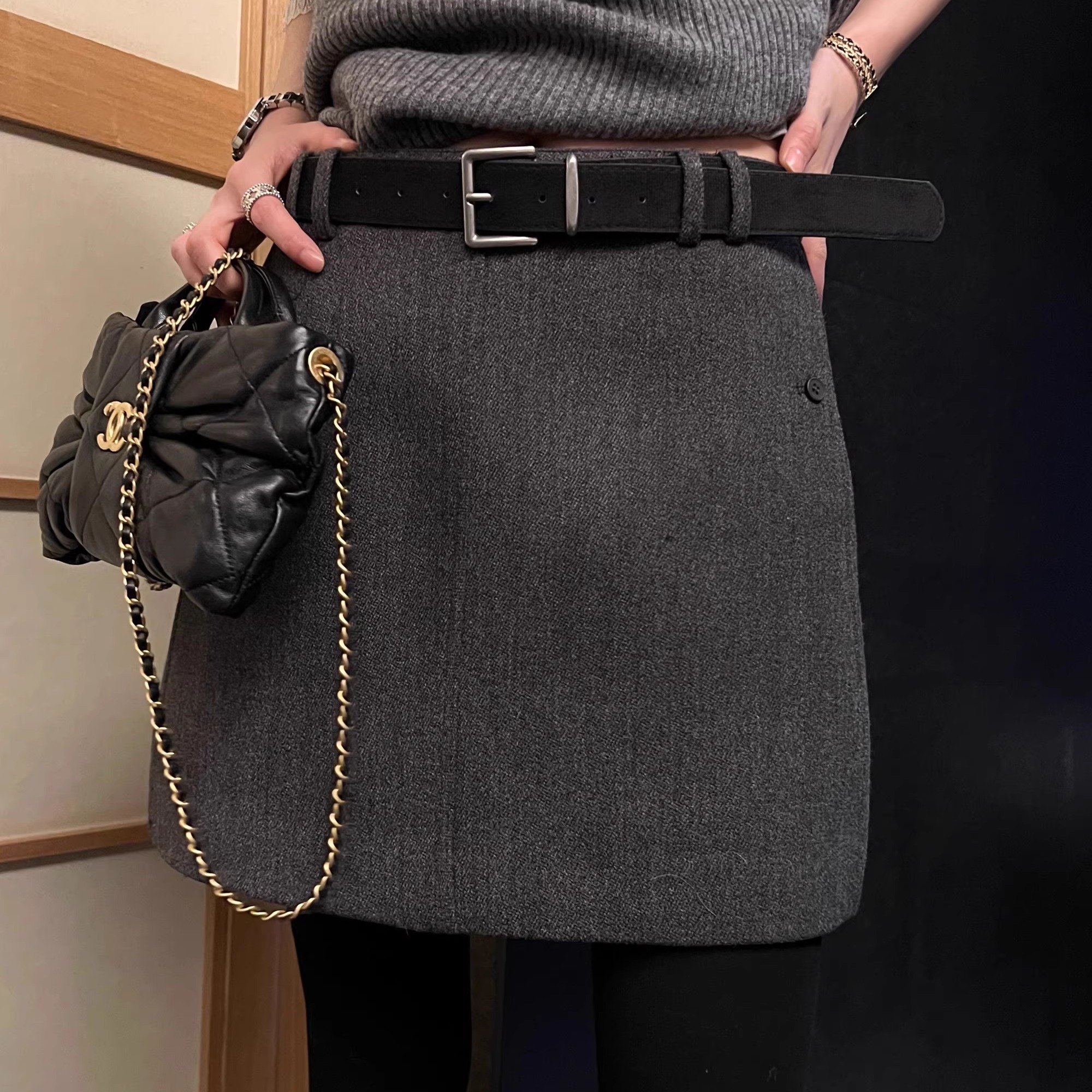 配皮带显瘦百搭高腰羊毛呢短裙