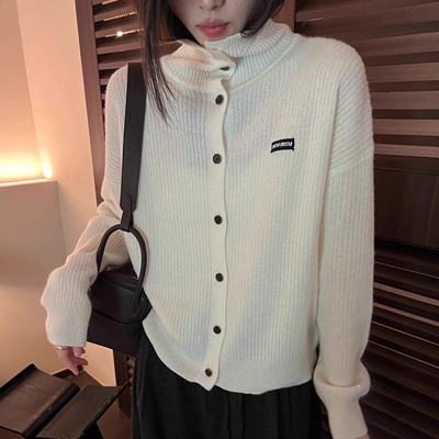 miu系立领绵羊毛毛衣开衫外套