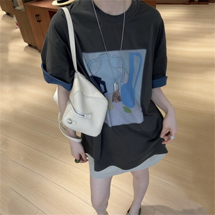 花瓶插画数码印花宽松休闲大版撞色卷边短袖T恤女 26夏季新款所以