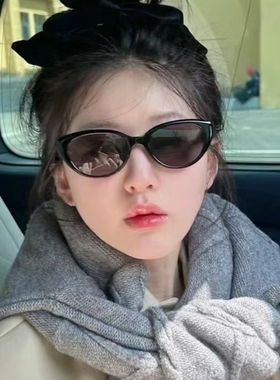 2024新款猫眼小框黑色偏光墨镜女