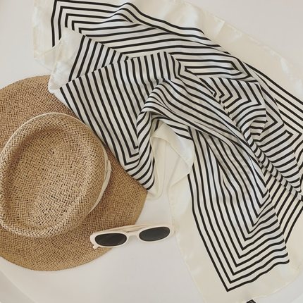 JUNJUN法式条纹丝巾 如果只能拥有一条丝巾，我会选她