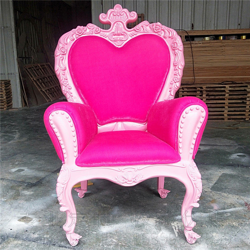 皇后椅公主宝座沙发欧式雕花桃心单人椅拍照道具网红店落地摆件