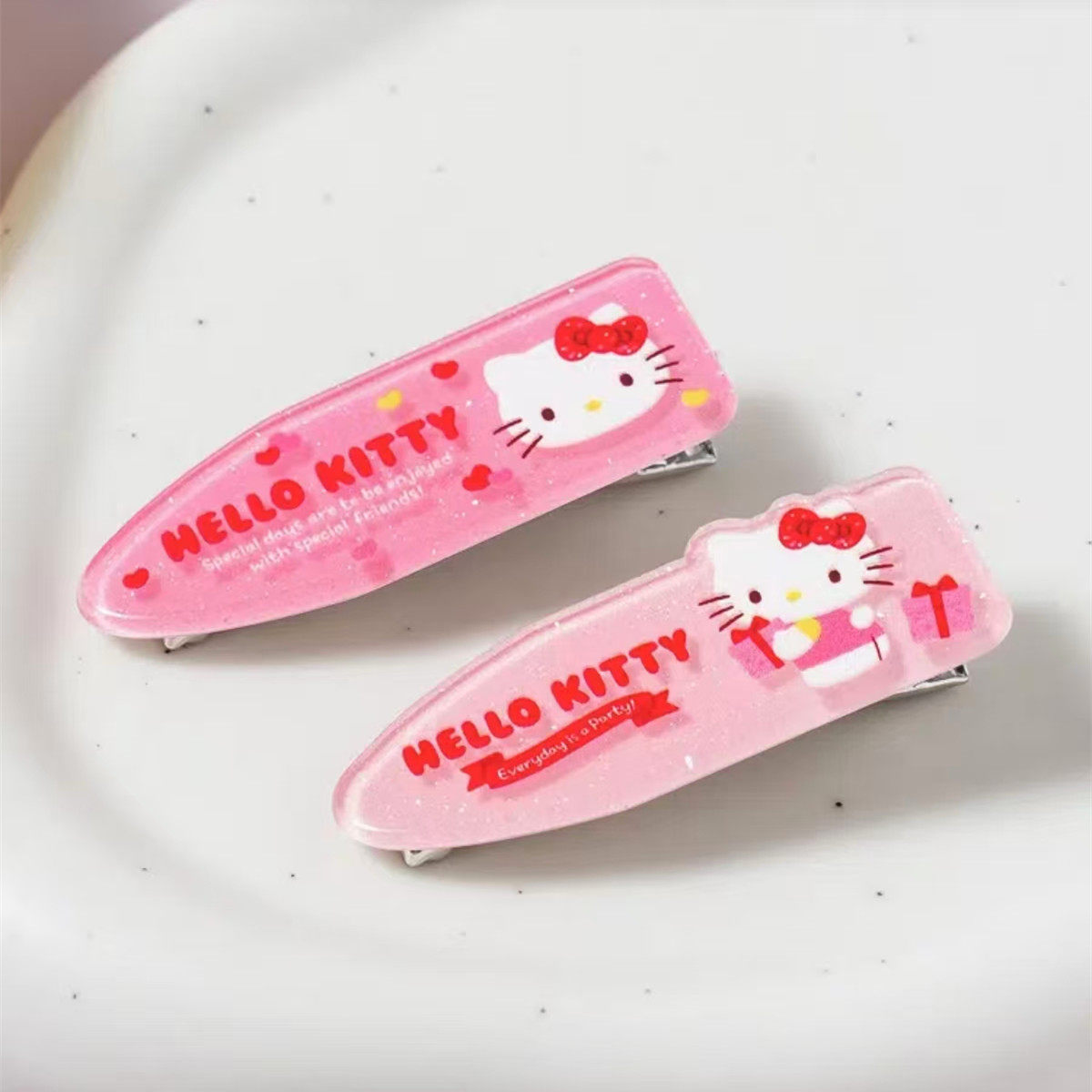 韩国代Daiso大创HelloKitty可爱女生发夹边夹头发整理