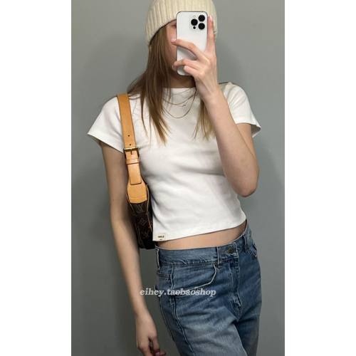 纯色百搭修身短袖T恤女