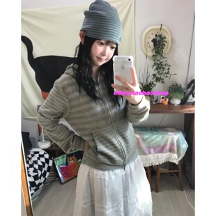 eihey诶嘿早春复古百搭条纹休闲卫衣针织拉链连帽开衫 外套女 短款
