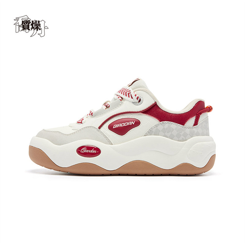 甜甜圈乔丹休闲板鞋女2025新年款皮面防水防滑运动鞋QDL052251523
