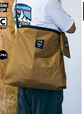 Nocoque潮单肩斜挎大包可收纳卡其pac材质黑灰色为尼龙料户外骑行