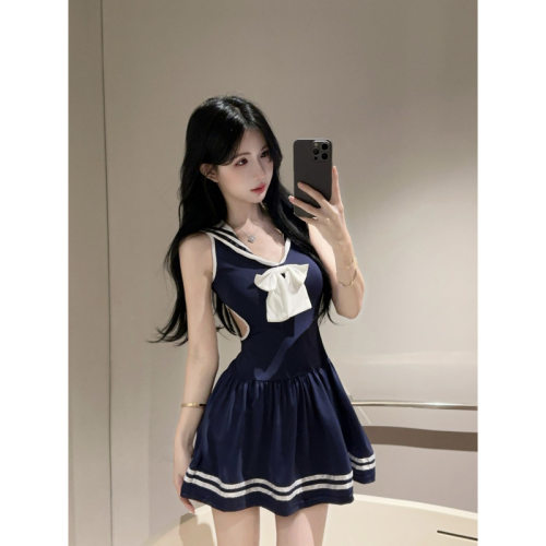 2026新款镂空别致露腰辣妹时尚清纯qqny女