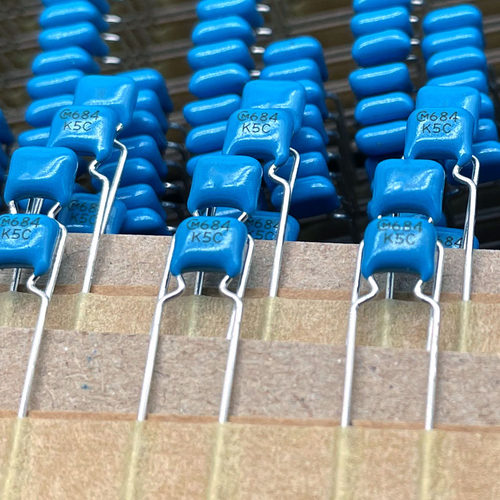 RPER71H684K MuRata村田 独石瓷片电容 684 0.68uf 680nf 50V 5MM