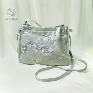 芬芳之品原创蕾丝刺绣新中式 布包女士斜背单肩复古小包包绿色