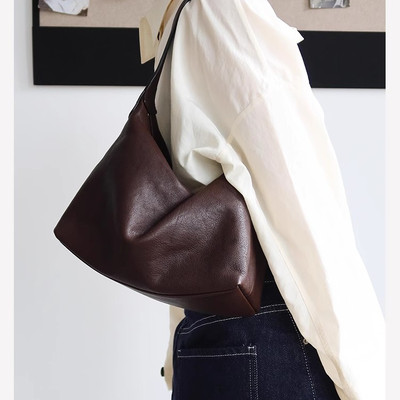 植鞣软皮腋下经典高级感小众hobo包通勤高质感包单肩斜挎饺子包女