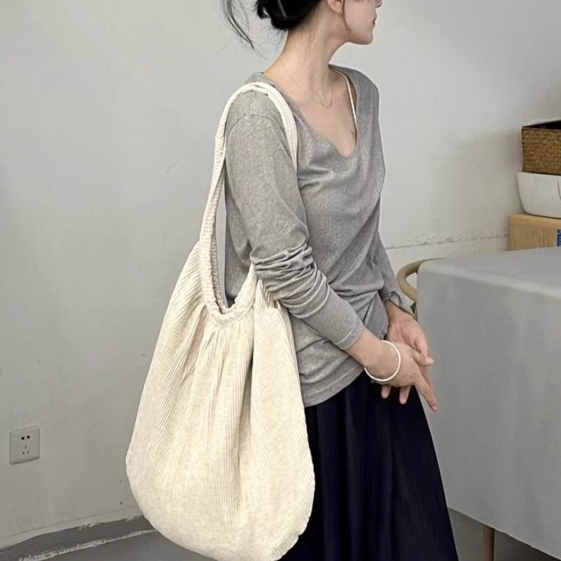 小众棉麻褶皱肌理感单肩包大容量休闲百搭韩系简约托特旅行手提包